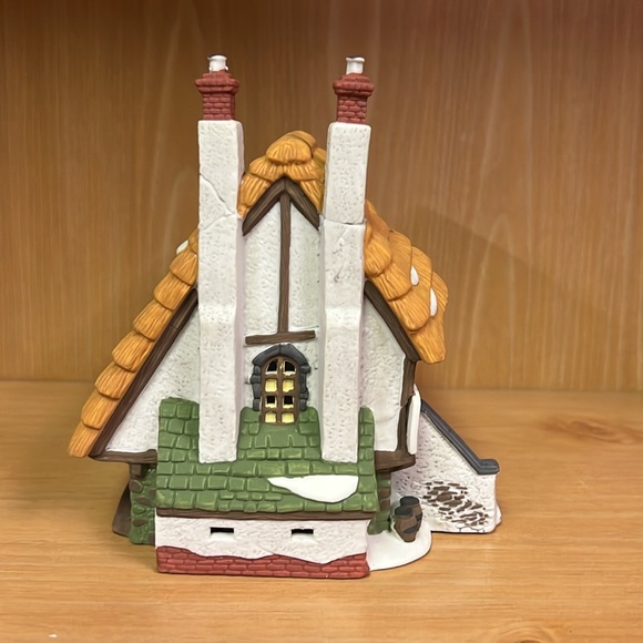 Lomas Ltd Molasses Dickens Village 1993 In Box - Picture 7 of 11